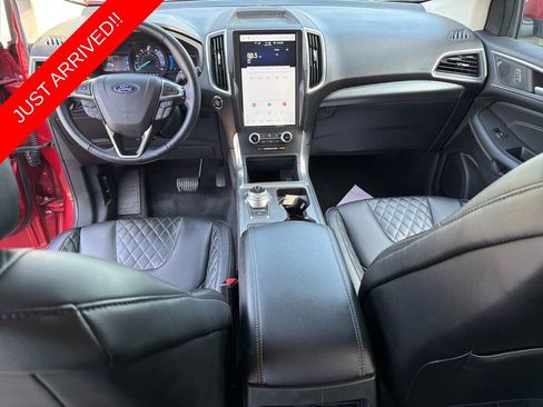 Used 2024 Ford Edge Titanium image 15