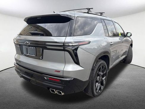 Used 2025 Chevrolet Traverse RS AWD/4WD image 13