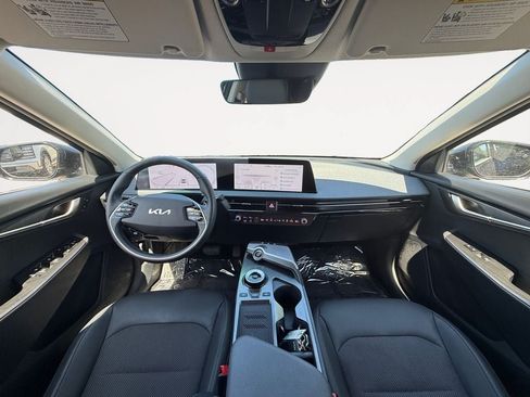 Used 2024 Kia EV6 Light AWD/4WD image 11