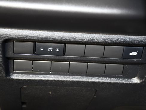 Used 2024 Mitsubishi Outlander SE AWD/4WD image 33