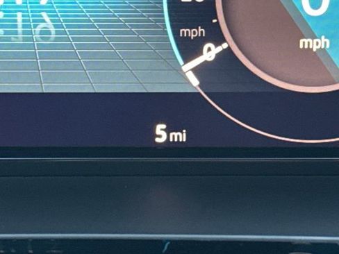 New 2026 Volkswagen Atlas Cross Sport SE image 24