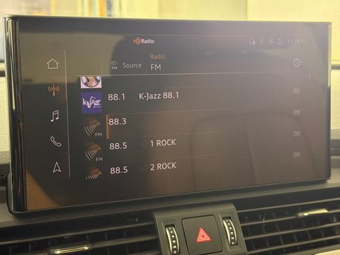 Used 2023 Audi Q5 2.0T Premium w/ Convenience Package AWD/4WD image 17