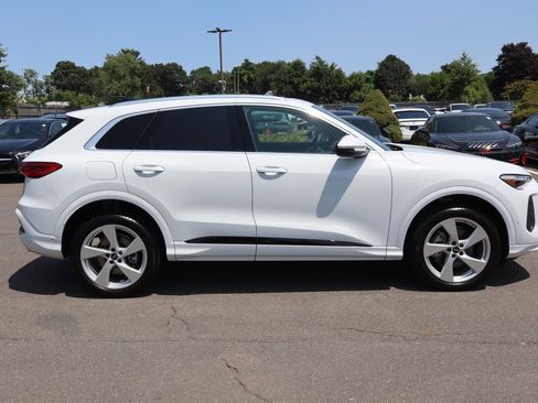 Used 2025 Audi Q5 Premium Plus w/ Premium Plus AWD/4WD image 4