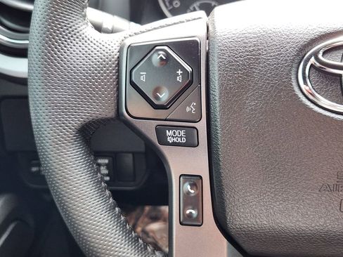 Used 2023 Toyota Tacoma TRD Off-Road w/ TRD Premium Off Road Package AWD/4WD image 25