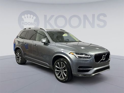 Used 2018 Volvo XC90 T5 Momentum w/ Convenience Package image 10
