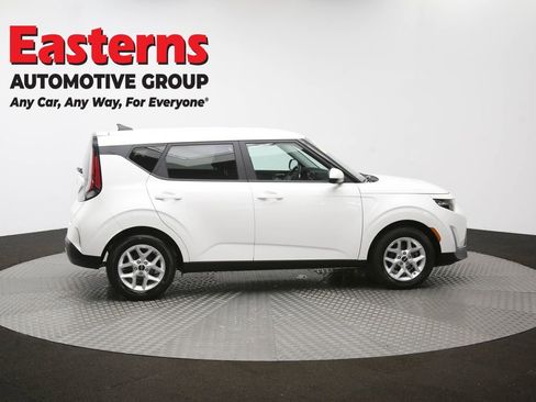 Used 2025 Kia Soul LX w/ LX Technology Package FWD image 44