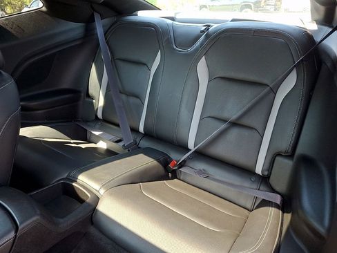 Certified 2017 Chevrolet Camaro LT RWD image 10
