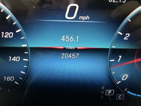 Used 2021 Mercedes-Benz GLE 350 4MATIC w/ Premium Package image 17