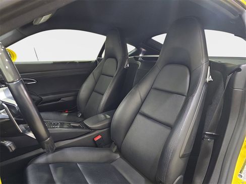 Used 2018 Porsche 718 Cayman image 16