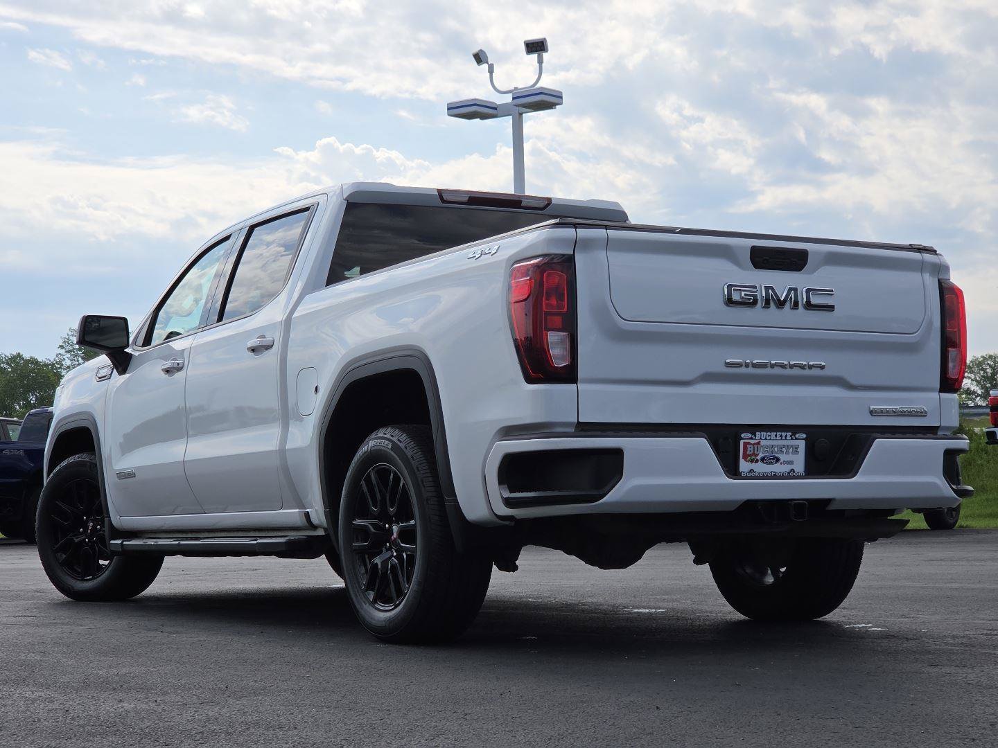 Used 2022 GMC Sierra 1500 Elevation w/ LPO, Elevation Black Package AWD/4WD image 12