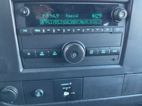 Certified 2024 GMC Savana 2500 Work Van 3D Cargo Van w/ Driver Convenience Package image 13