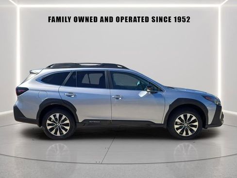 Certified 2024 Subaru Outback Limited AWD/4WD image 2