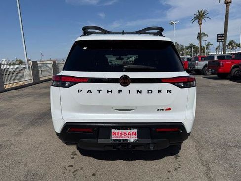New 2026 Nissan Pathfinder Rock Creek w/ Rock Creek Premium Package AWD/4WD image 5