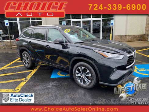 Used 2020 Toyota Highlander XLE AWD/4WD image 1