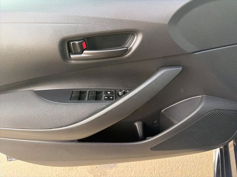 Used 2023 Toyota Corolla LE image 24