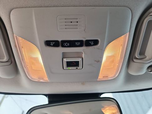 Used 2022 Toyota Corolla LE image 34