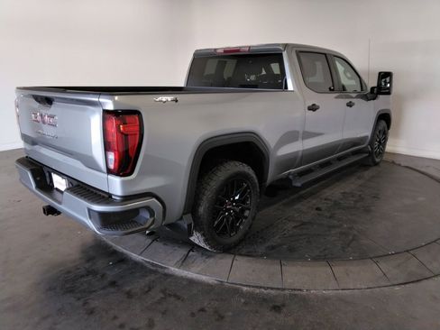 Used 2023 GMC Sierra 1500 Pro w/ Graphite Edition image 5
