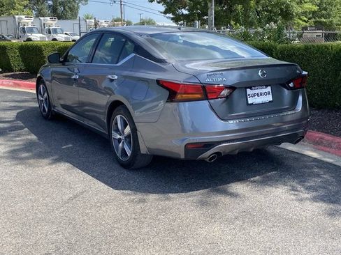 Used 2021 Nissan Altima 2.5 SL FWD image 7