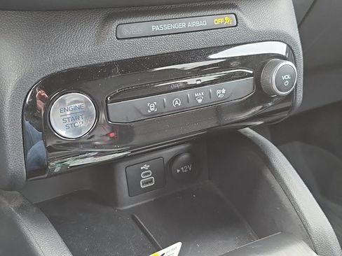 Used 2024 Ford Escape ST-Line w/ Tech Pack #1 image 39