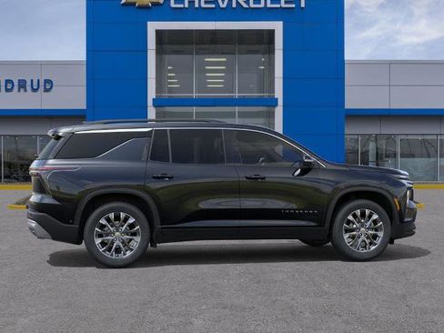 New 2026 Chevrolet Traverse LT w/ Sun and Wheel Package AWD/4WD image 5