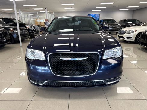 Used 2015 Chrysler 300 Limited image 7