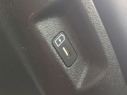 Used 2025 Hyundai Santa Fe SEL FWD image 18