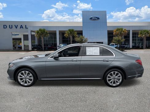 Used 2019 Mercedes-Benz E 300 4MATIC image 6