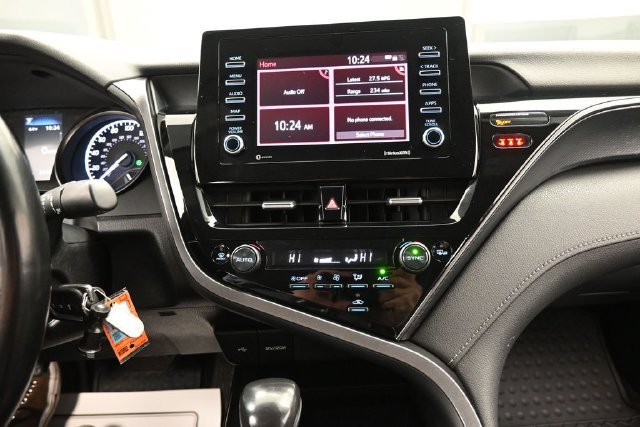 Used 2022 Toyota Camry SE FWD image 10