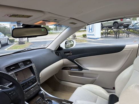 Used 2010 Lexus IS 350C RWD image 17