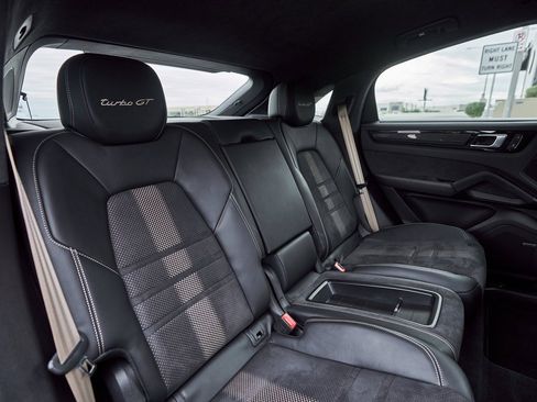 Used 2022 Porsche Cayenne Turbo GT image 42