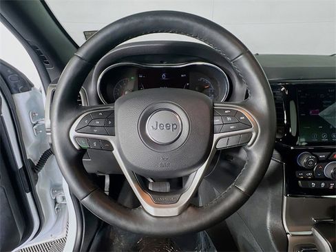 Used 2019 Jeep Grand Cherokee Limited image 15