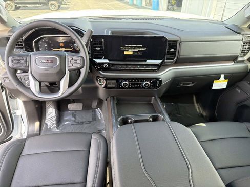 New 2026 GMC Sierra 2500 SLT w/ SLT Premium Package image 15