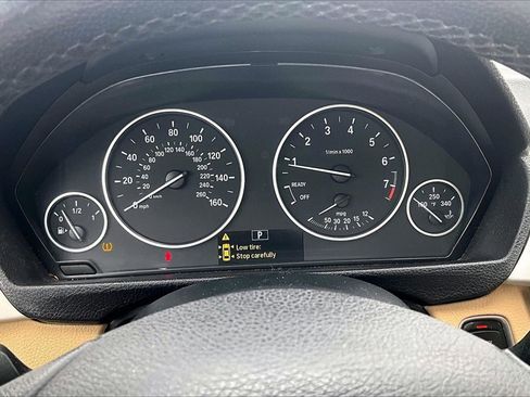 Used 2016 BMW 320i xDrive Sedan image 17