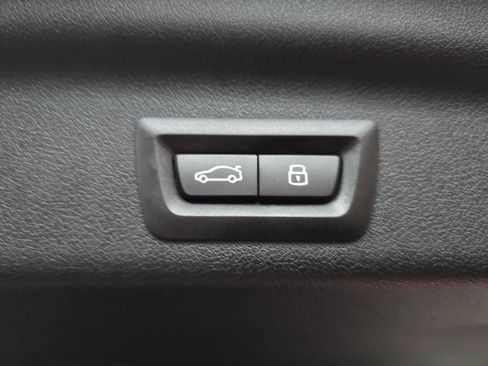 Used 2025 BMW X1 xDrive28i AWD/4WD image 16