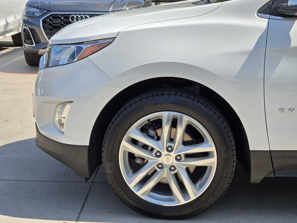 Used 2018 Chevrolet Equinox Premier AWD/4WD image 12