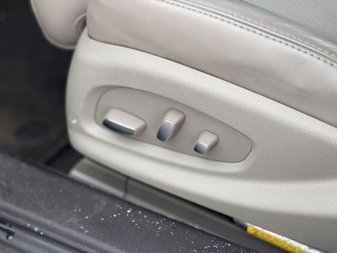 Used 2013 Cadillac XTS Luxury w/ Driver Awareness Package image 7