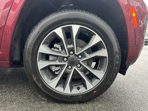 New 2024 Jeep Grand Cherokee L Overland w/ Advanced Protech Group III image 10