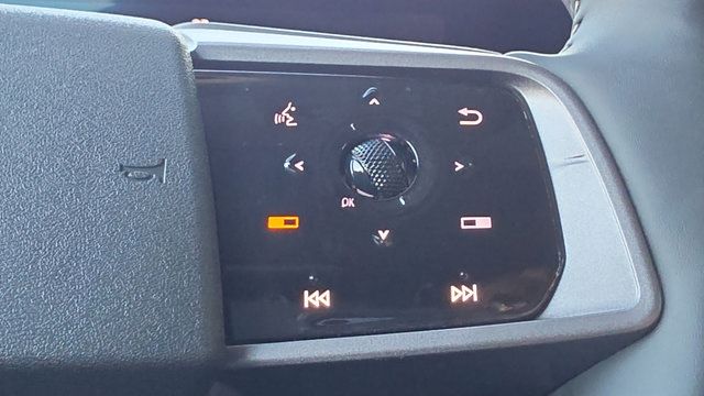 Used 2025 Nissan Murano SL AWD/4WD image 13