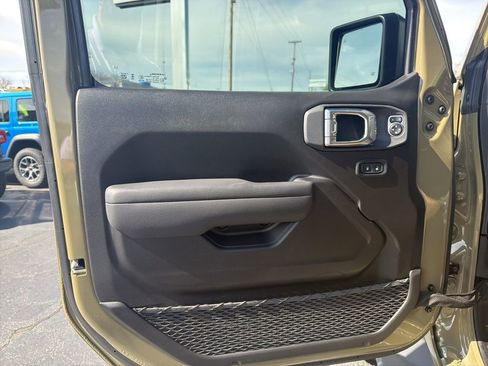 New 2026 Jeep Gladiator Willys AWD/4WD image 23