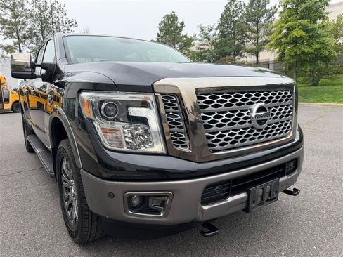 Used 2019 Nissan Titan Platinum Reserve w/ Platinum Utility Package AWD/4WD image 22