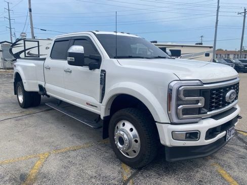 Used 2025 Ford F450 Platinum w/ Platinum Plus Package AWD/4WD image 3