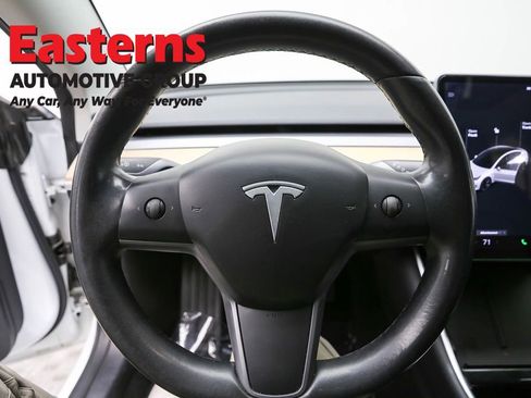 Used 2019 Tesla Model 3 Long Range image 10