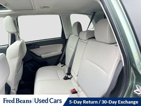 Used 2015 Subaru Forester 2.5i Premium AWD/4WD image 32
