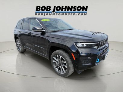 Used 2022 Jeep Grand Cherokee Overland w/ Advanced Protech Group III