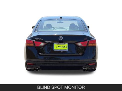 Used 2025 Nissan Altima 2.5 SR FWD image 8