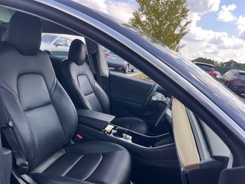 Used 2019 Tesla Model 3 Long Range RWD image 30