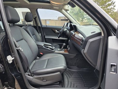 Used 2011 Mercedes-Benz GLK 350 4MATIC image 23