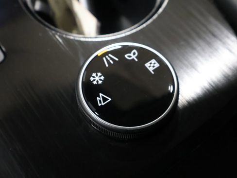 Used 2023 Nissan Rogue SL w/ SL Premium Package image 32