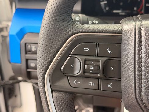 Used 2025 Toyota Tacoma TRD Off-Road AWD/4WD image 28
