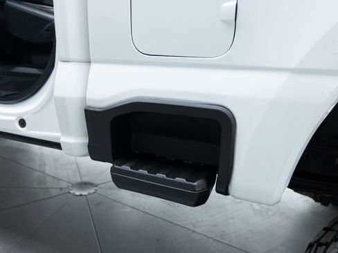 Used 2024 Ford F250 Lariat image 18